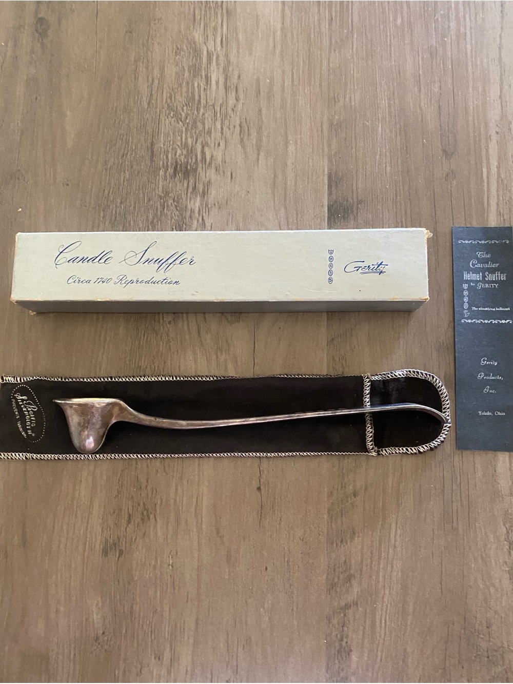 Vintage Gerity 10’ Candle Snuffer EUC